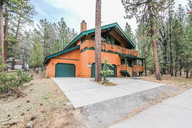 Summit Adventure Cabin