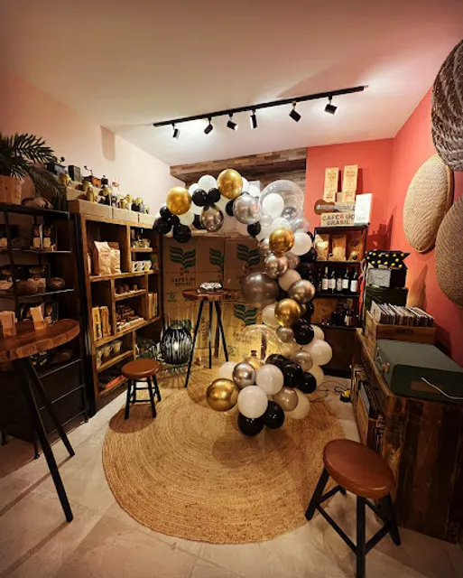 Cafetaria Yellow Bourbon Coffee & Brunch Faro