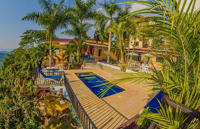 L&L HOTEL CONSULTING SAS