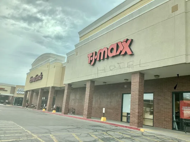 T.J. Maxx & HomeGoods