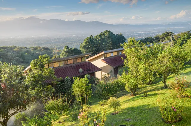 Pura Vida Retreat & Spa