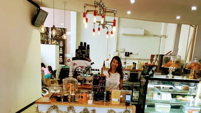 Amalfi Cafe and Coffee