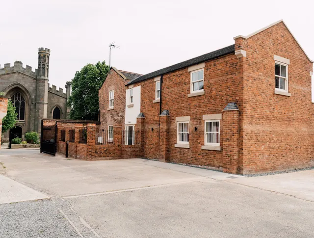 The Stay Company, Mill Street