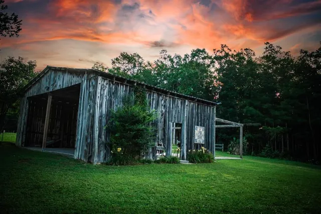 Big porch cottage at A & J Farm