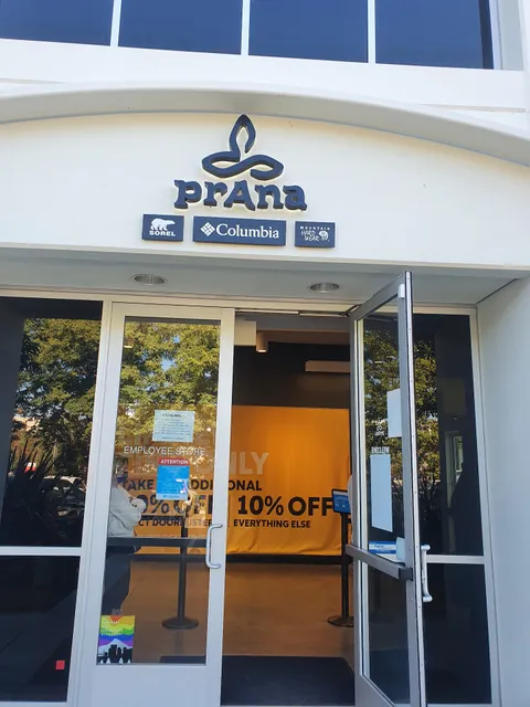 Columbia Sportswear Company Employee Store