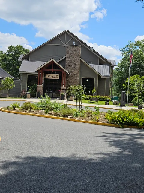 Twin Falls Resort State Park Lodge