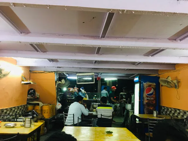 Shri Madhuban Dhaba And Sweets