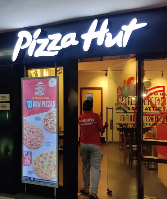 Pizza Hut | Lake City Mall, Udaipur