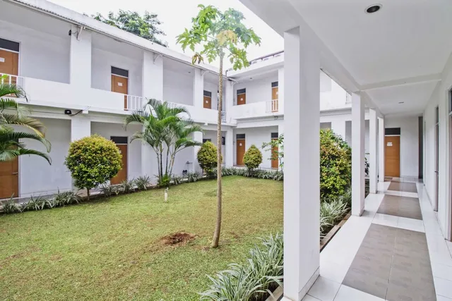 RedDoorz near Lippo Karawaci