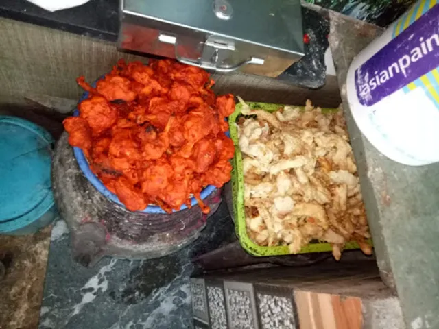 LUCKY CHINESE CORNER