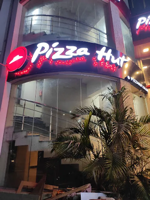 Pizza Hut | Ambejoai Road, Latur