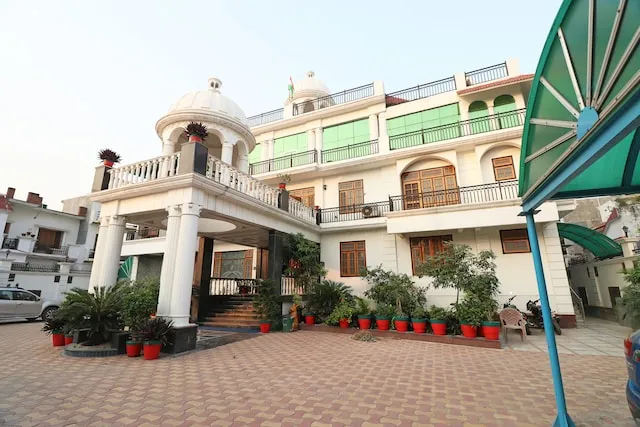 OYO Haveli Home Stay