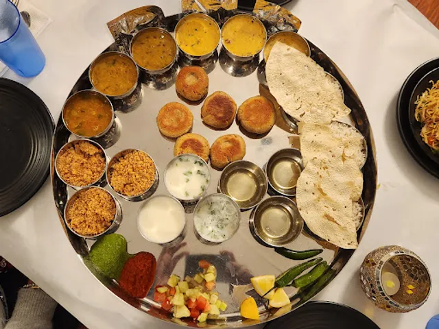 Garam Mirchi- Pure Veg Rajasthani & Indo Chinese Restaurant