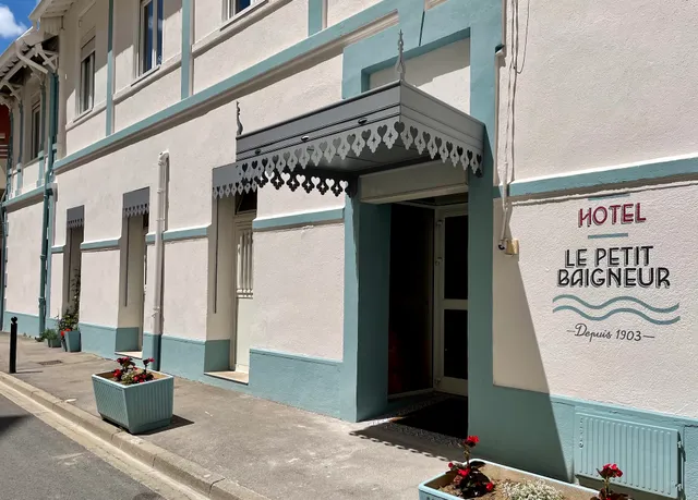 Hôtel Le Petit Baigneur Palavas Plage