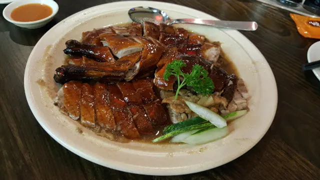 Dian Xiao Er (Lot One)