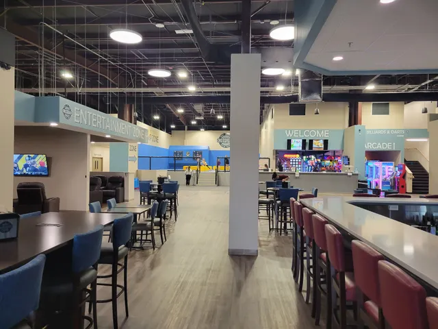 Crossroads Social House