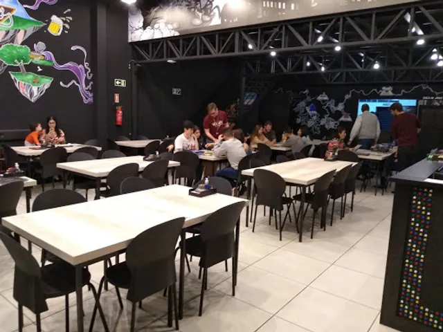 Hands Bar Board Games