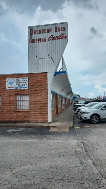 Pasadena Oaks Shopping Center