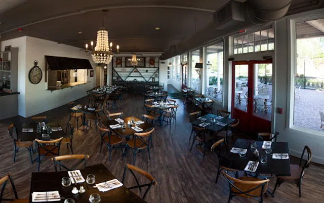 Morten's at Old Town