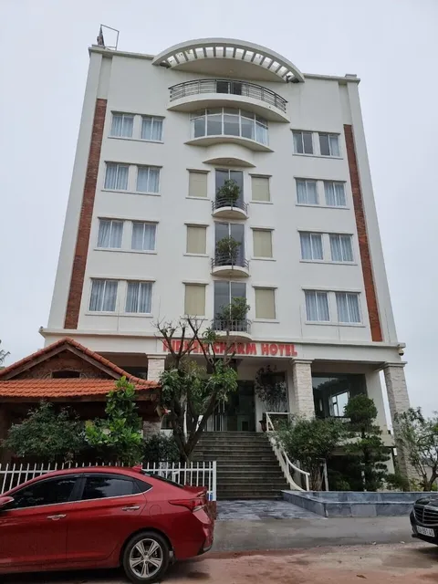 Halong Hidden Charm Hotel