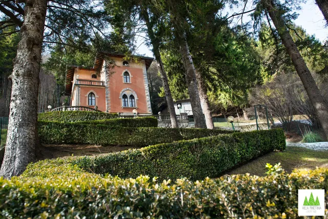 VILLA PINETINA Luxury B&B