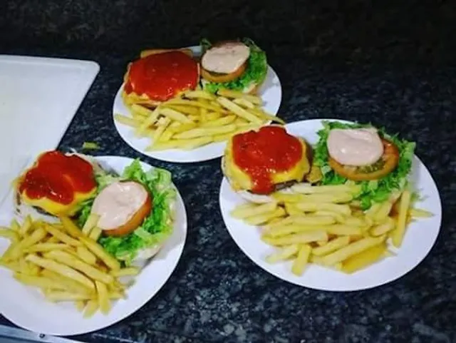 Cartoon Sanduíches Diferentes