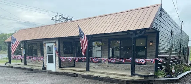 Falcon’s Nest Family Dining