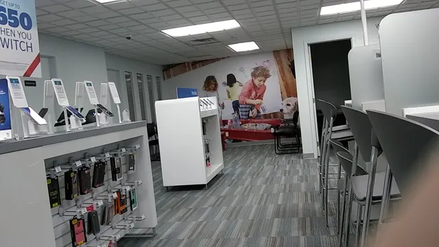 Authorized Retailer UScellular & T-Mobile, Richland Center