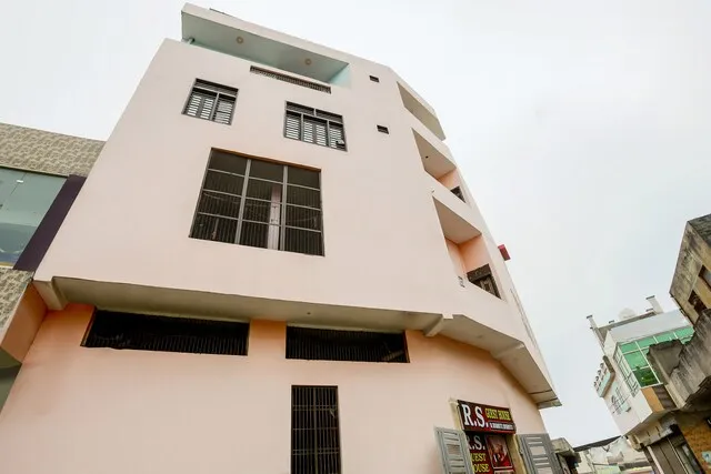 OYO Rs Guest House