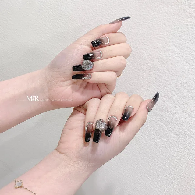 Miss Rainbow Nails Lounge