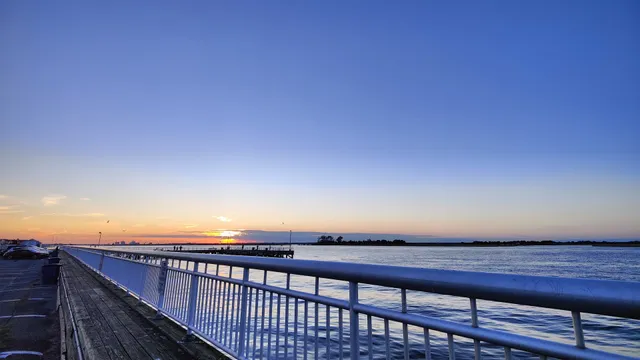 Long Beach Municipal Fishing Pier