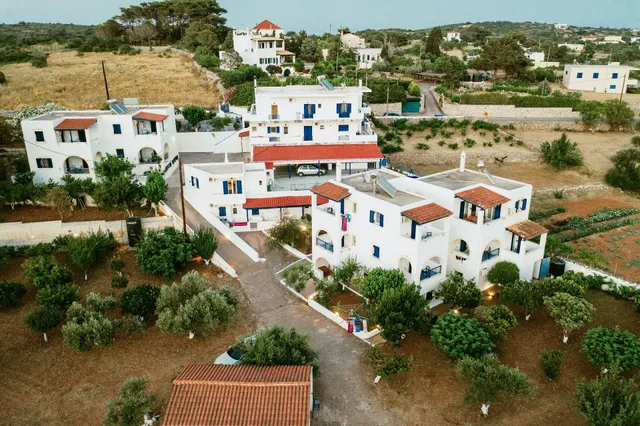 THEOFILOS APARTMENTS