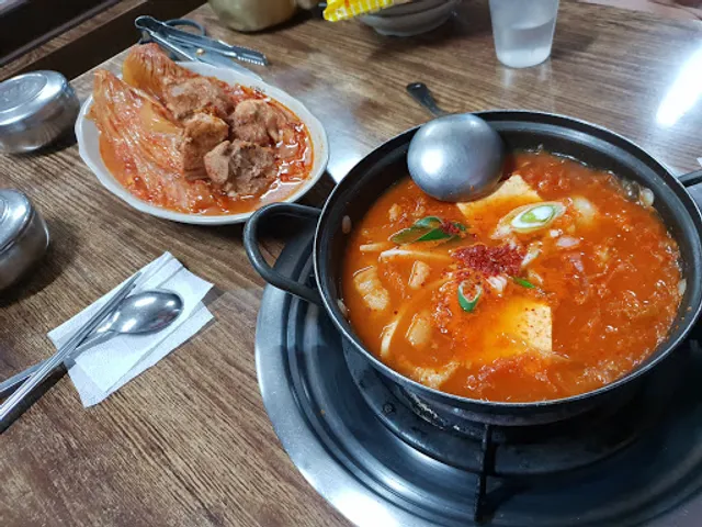 Hanokjib Kimchi-jjim