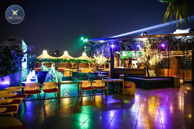 RAIR, Air Bar & Lounge - The Cove