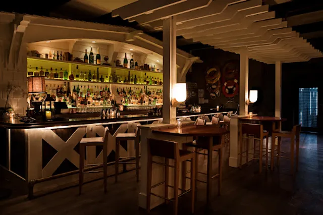 Santa Monica Shore Bar