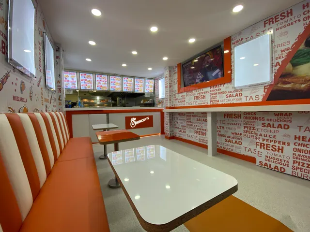 Crunchys Chicken and Pizza