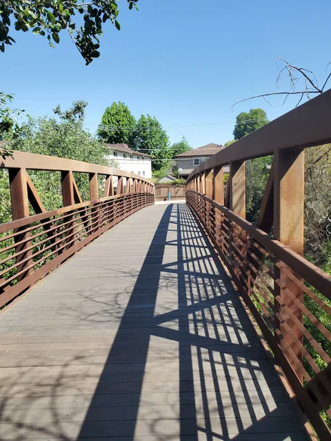 Los Gatos Creek Trail and Bridge