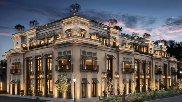 RH Seattle | The Gallery at University Village