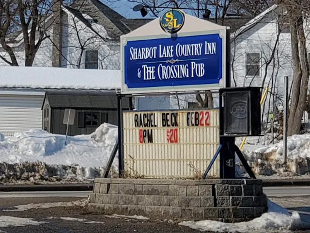 Sharbot Lake Country Inn & The Crossing Pub