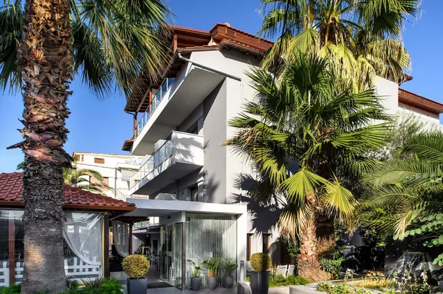 GKEEA Boutique Hotel