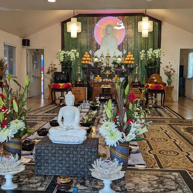 Chùa Tuệ Viên - Wisdom Garden Center