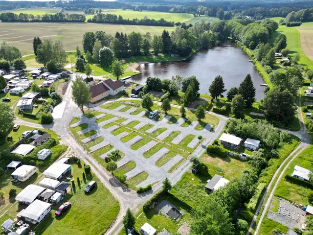 NaturCamp Steinwald - Campingplatz am See
