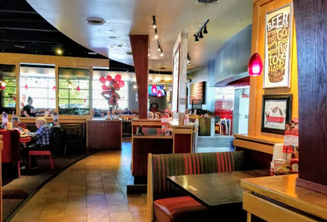 Red Robin Gourmet Burgers and Brews