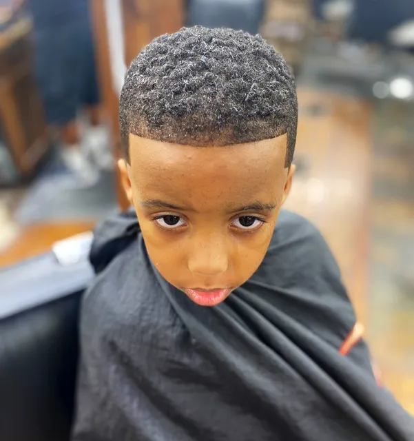 Headquarters Barber Beauty and Natural Hair Salon