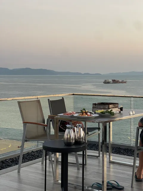 Salt Rooftop Bar at U Jomtien Hotel