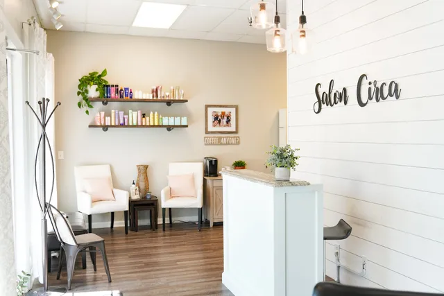 Salon Circa