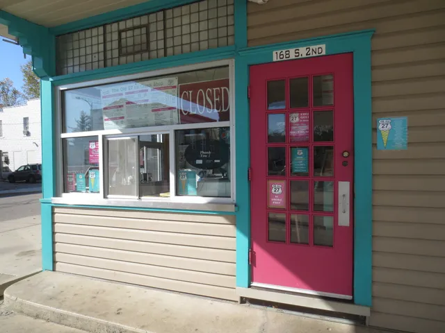 The Old 27 Ice Cream Shop