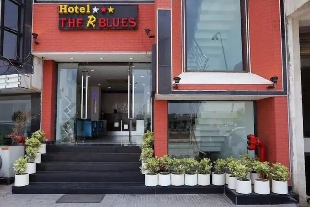 Airport Hotel The R Blues