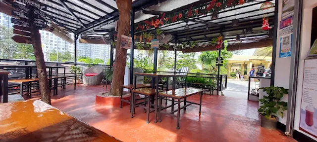 Pocholo's Cafe and Grill