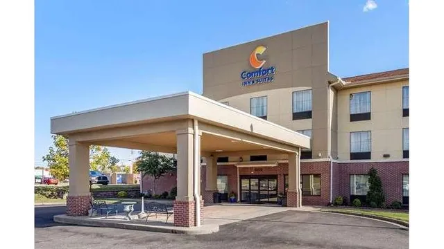 Comfort Inn & Suites Atoka-Millington